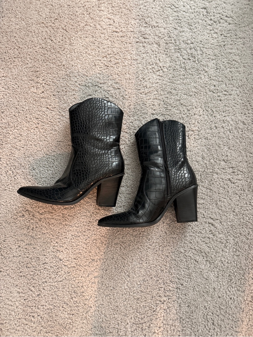 Forever 21 Black Croc-Embossed Pointed Western Ankle Boots